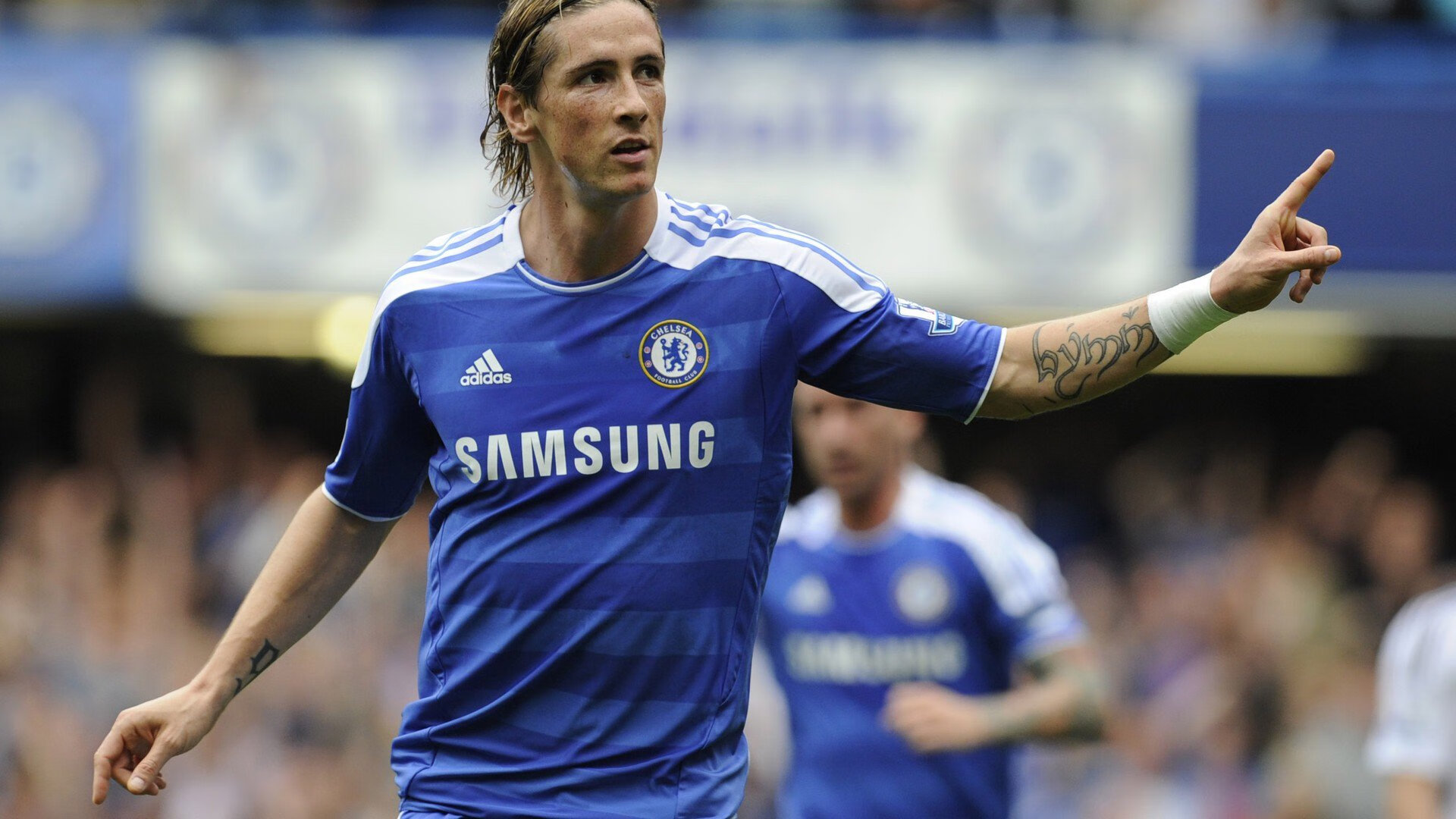 湖人队开启强势反攻,闯入季后赛,湖人对队员